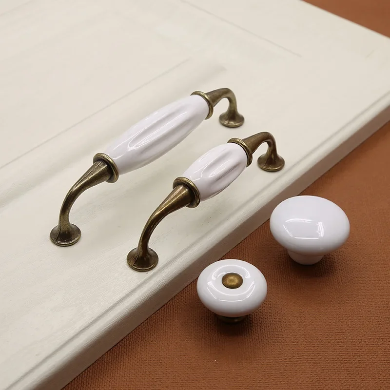 European style zinc alloy cera – Furniture Rotating Hardware Bewertung und Preis
