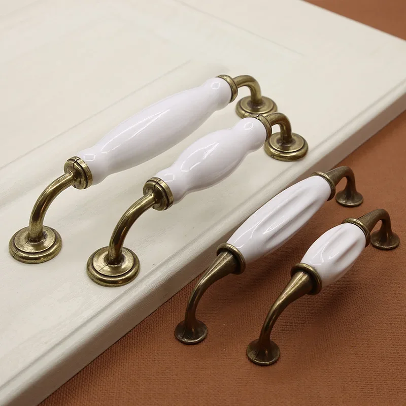 European style zinc alloy cera – Furniture Rotating Hardware Bewertung und Preis