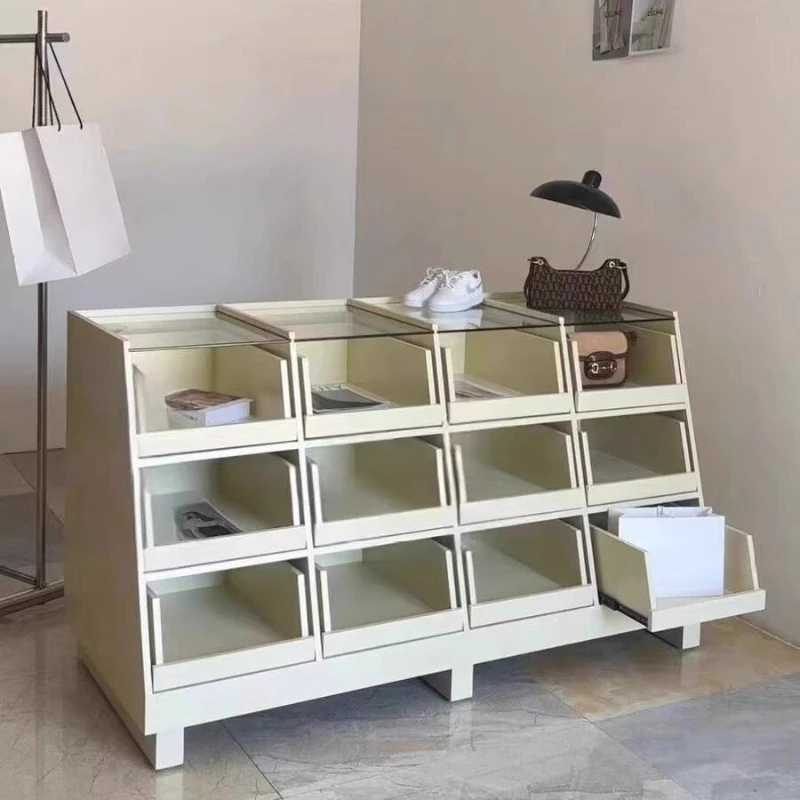 Children's Clothing Store Naka – Furniture And Hardware Store Bewertung und Preis